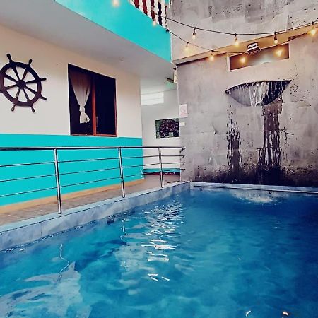 Hostal El Pinzon Puerto Ayora  Buitenkant foto