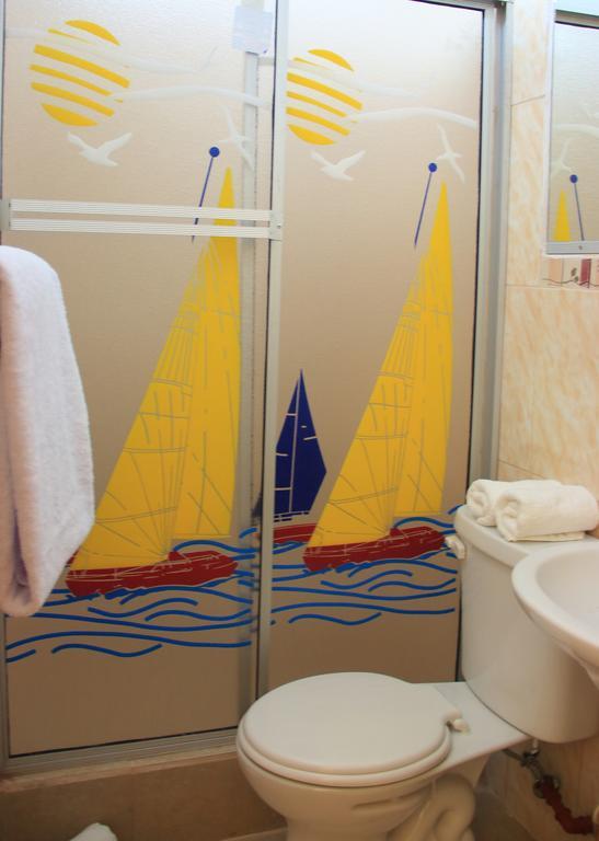 Hostal El Pinzon Puerto Ayora  Kamer foto
