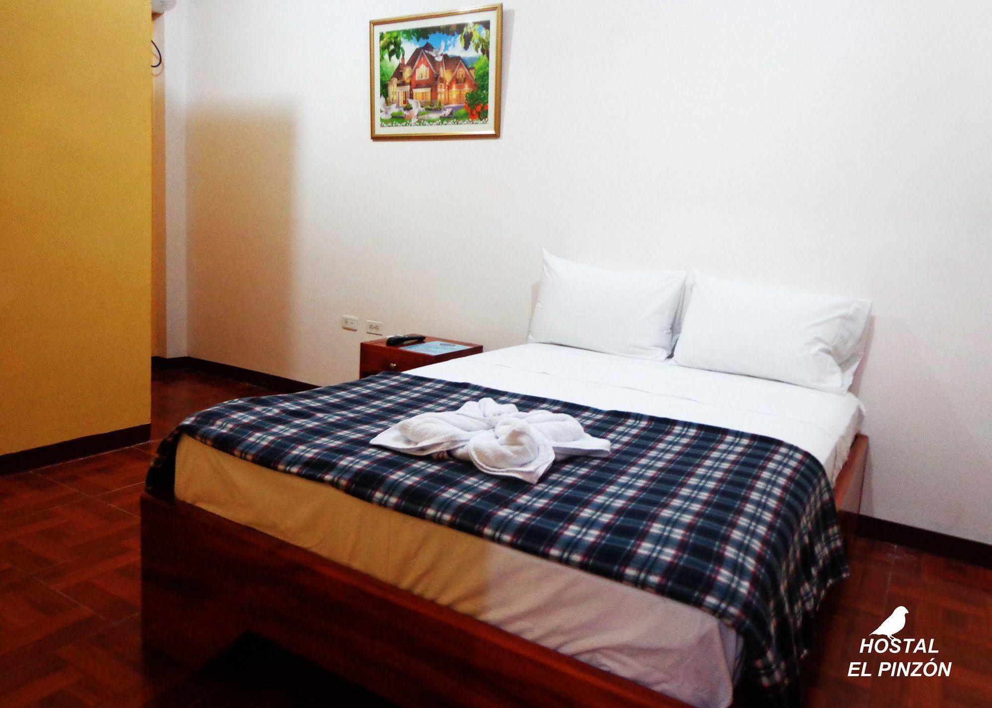 Hostal El Pinzon Puerto Ayora  Buitenkant foto