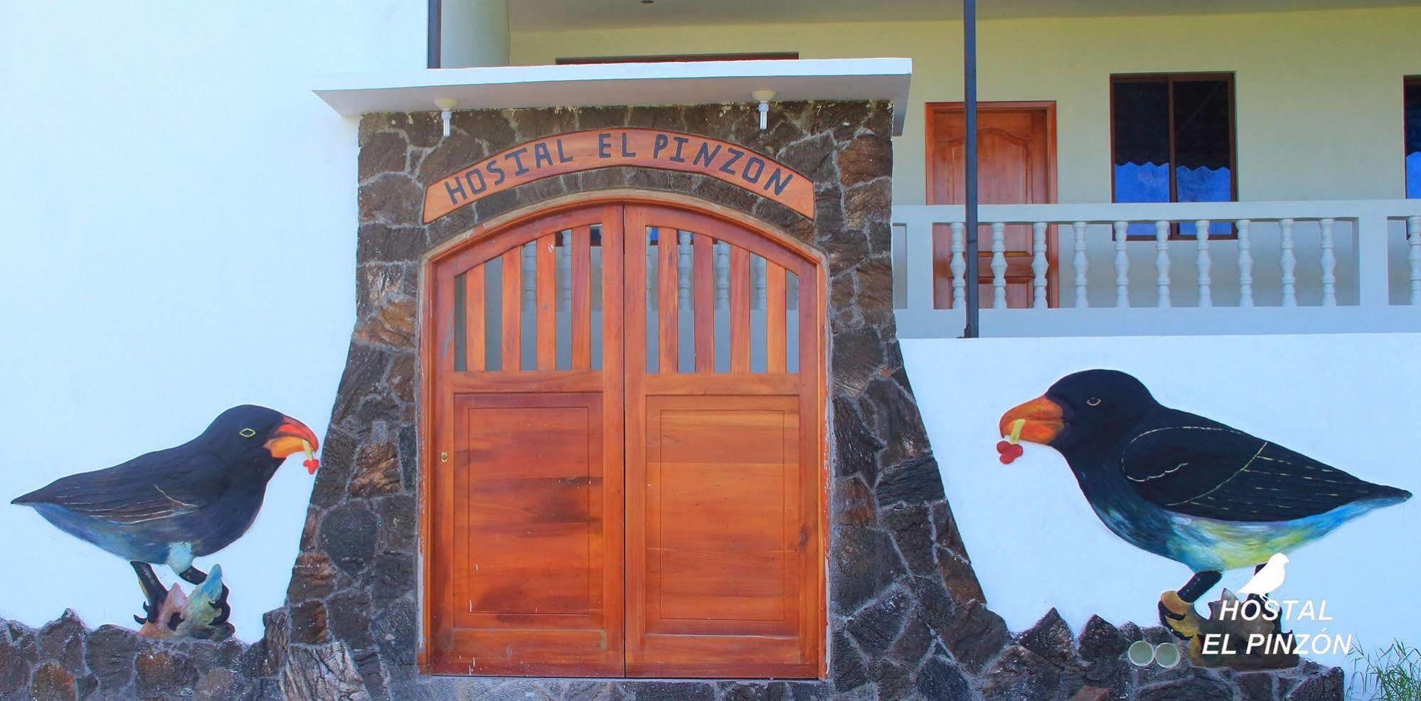 Hostal El Pinzon Puerto Ayora  Buitenkant foto